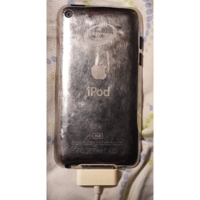 Apple iPod Touch 8GB 4th Generation with Installed Games [technically 4.5/5th Generation]