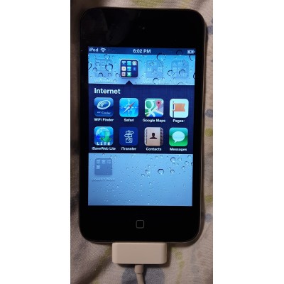 Apple iPod Touch 8GB 4th Generation with Installed Games [technically 4.5/5th Generation]