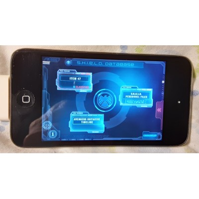 Apple iPod Touch 8GB 4th Generation with Installed Games [technically 4.5/5th Generation]